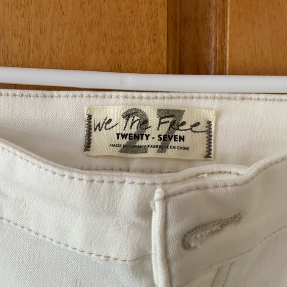 FREE PEOPLE “JUST FLOW ON” FLARE JEANS - Picture 5 of 7